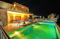 וילה מגדל 15