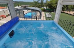 אחוזת שושנים בוטיק 24